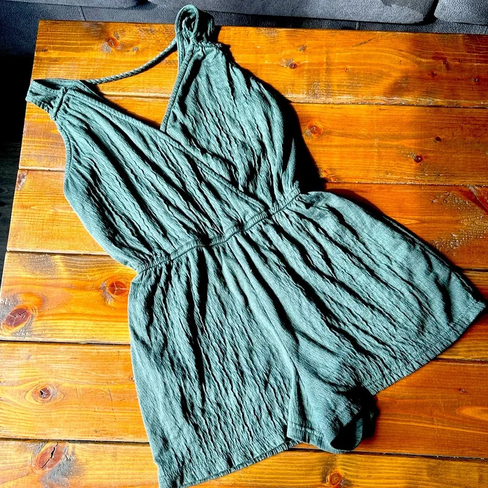 Universal Thread Romper - Picture 1 of 9